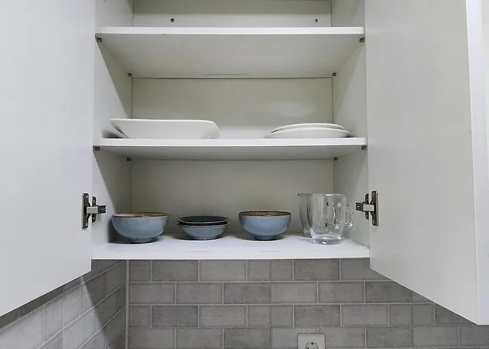 J 9-minute Walk From Nakseongdae Station, Quiet Neighborhood Daire *